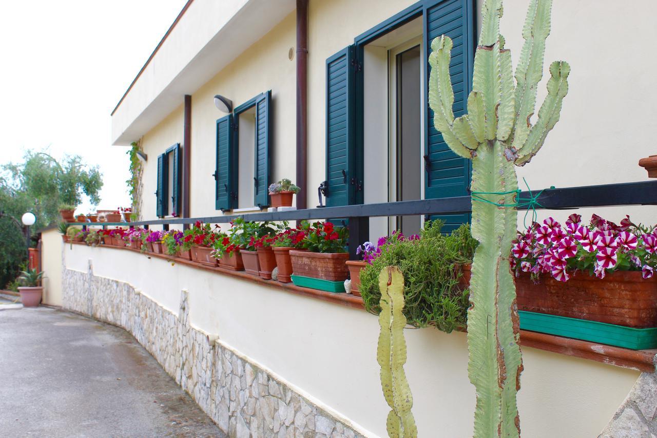 Villaggio Turistico Defensola Vieste Exterior photo