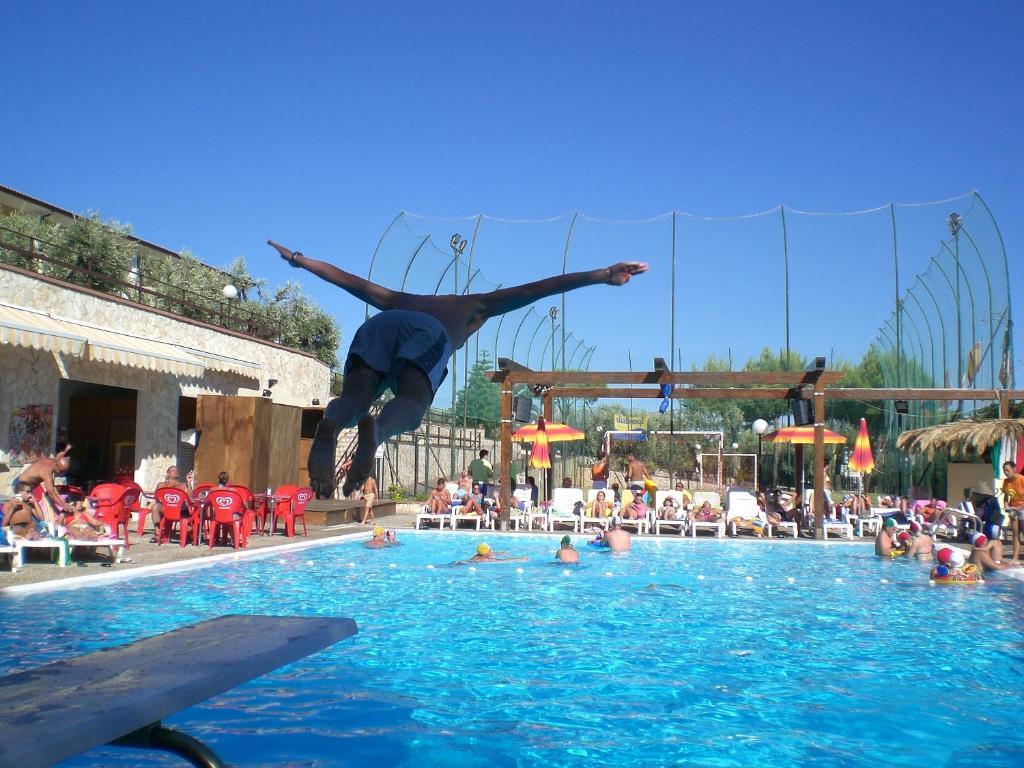 Villaggio Turistico Defensola Vieste Exterior photo